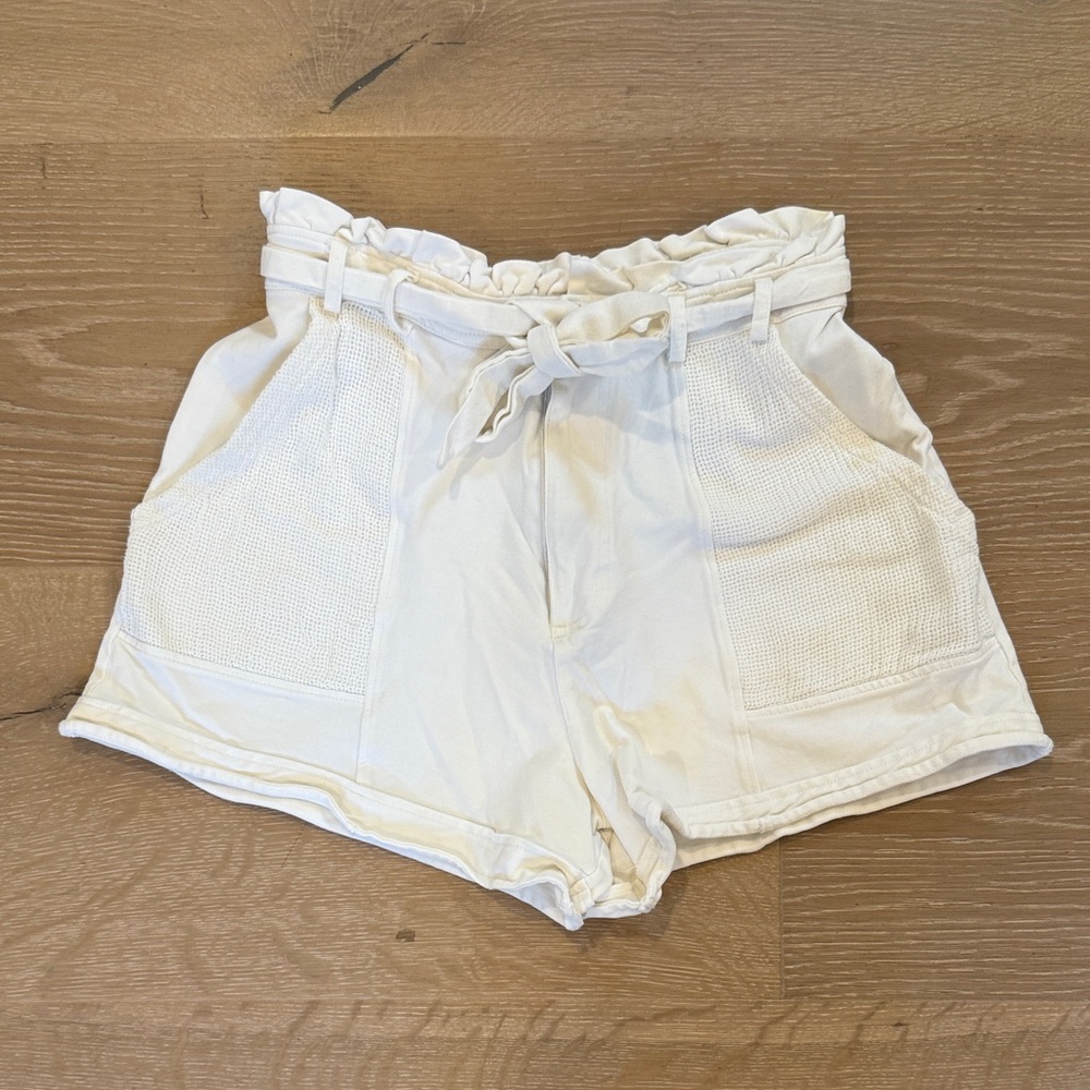 Grey State Women's High Waist Cream Shorts